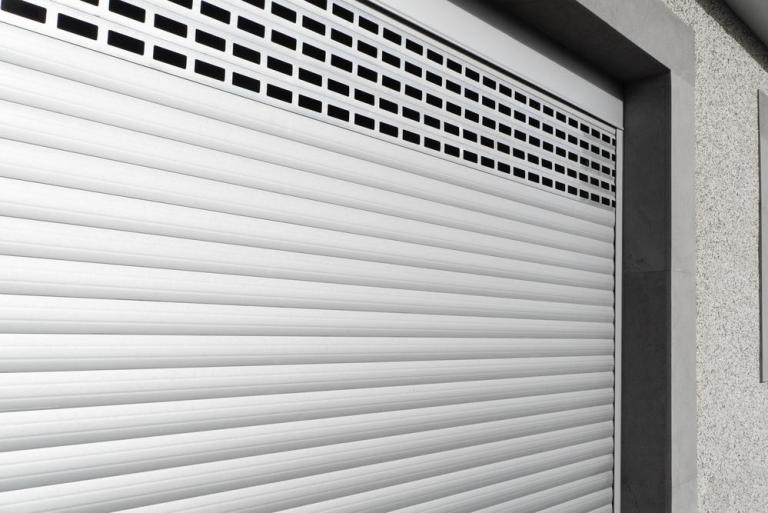 Choisir des rideaux métalliques adaptés à votre activité